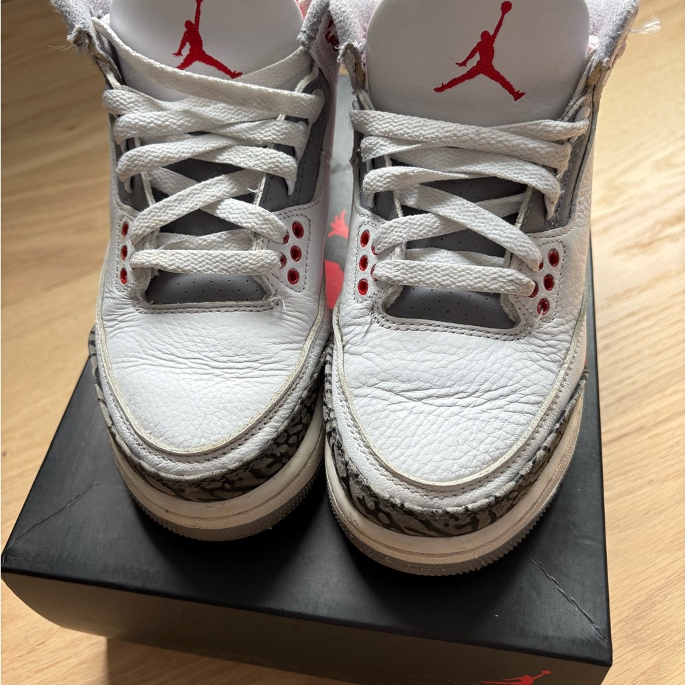 Jordan 3 fire red 4y